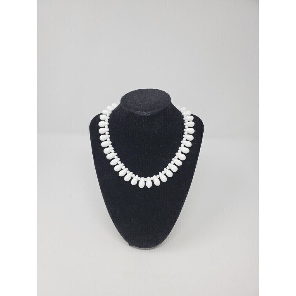 VINTAGE MARIAM HASKELL WHITE BEAD TEAR DROP BEADED NECKLACE SIGNED WOMEN JEWELRY